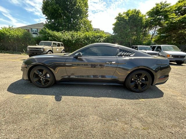 2022 Ford Mustang EcoBoost