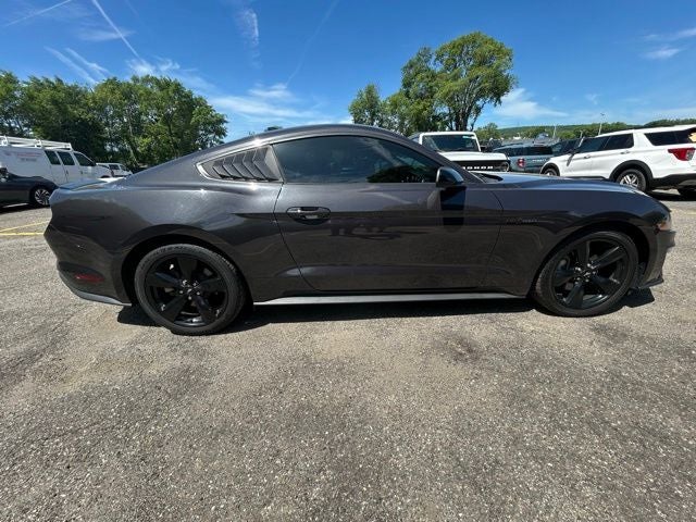 2022 Ford Mustang EcoBoost
