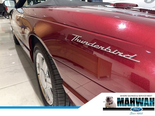2004 Ford Thunderbird Base