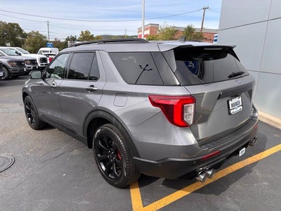 2022 Ford Explorer ST