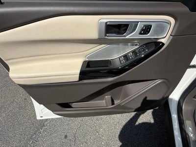 2023 Ford Explorer Platinum