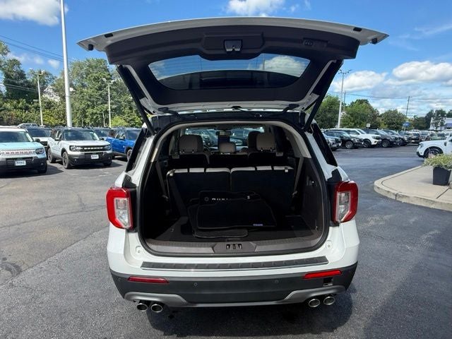 2023 Ford Explorer Platinum