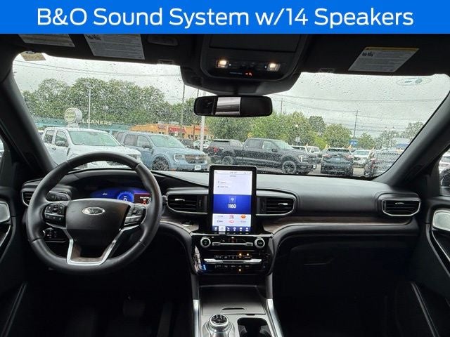 2023 Ford Explorer Platinum