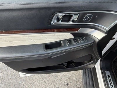 2017 Ford Explorer Platinum