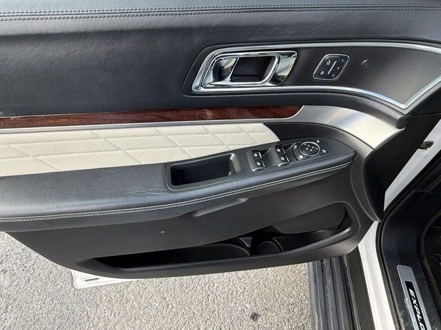2017 Ford Explorer Platinum