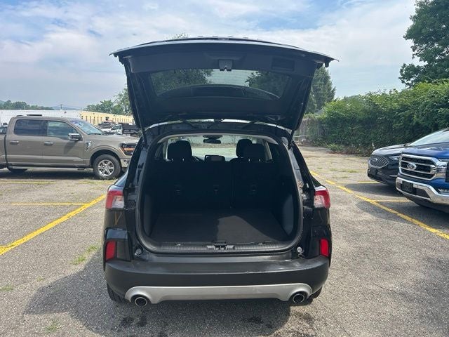 2022 Ford Escape Hybrid SE