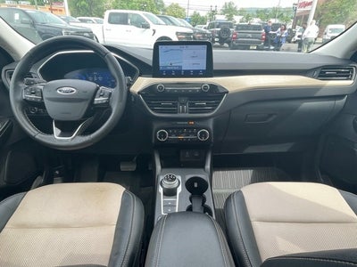2022 Ford Escape Titanium