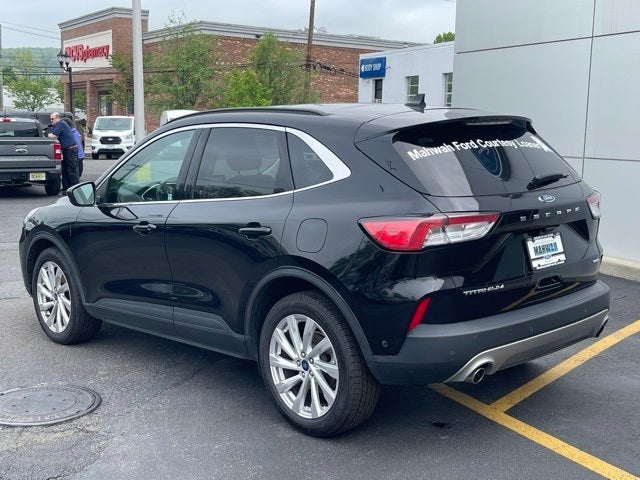2022 Ford Escape Titanium