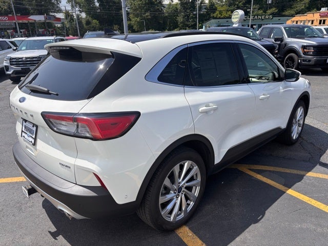 2022 Ford Escape Titanium