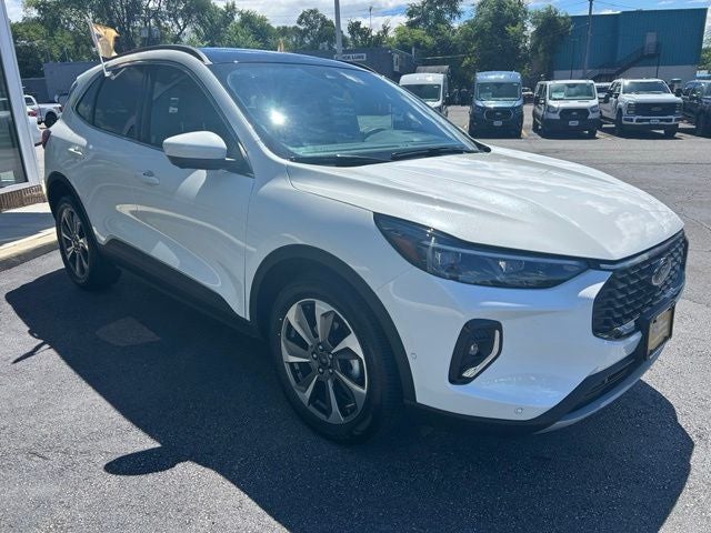 2023 Ford Escape Platinum
