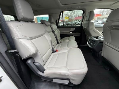 2025 Ford Expedition Max Active