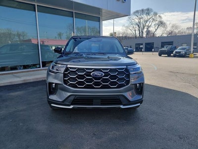 2025 Ford Explorer Platinum