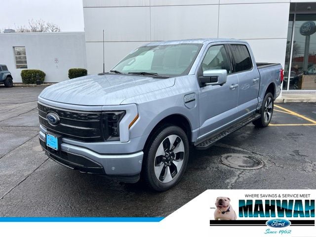 2022 Ford F-150 Lightning Platinum