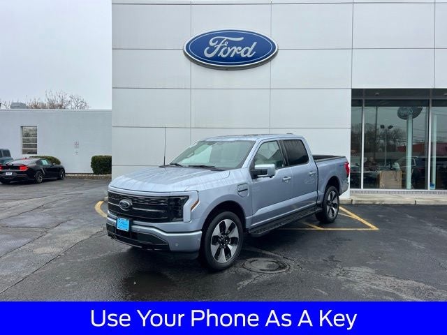 2022 Ford F-150 Lightning Platinum