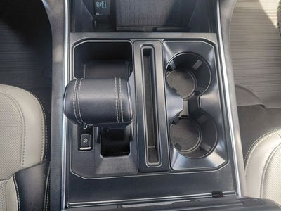 2022 Ford F-150 Lightning Platinum