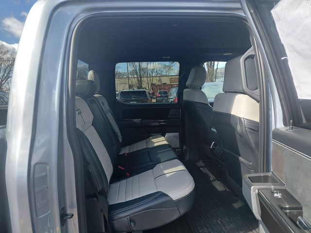 2022 Ford F-150 Lightning Platinum