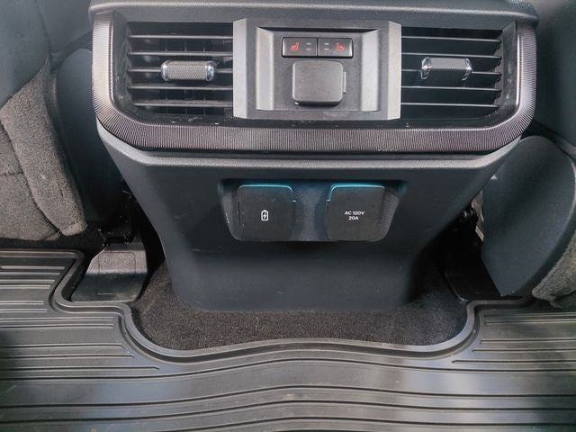 2022 Ford F-150 Lightning Platinum