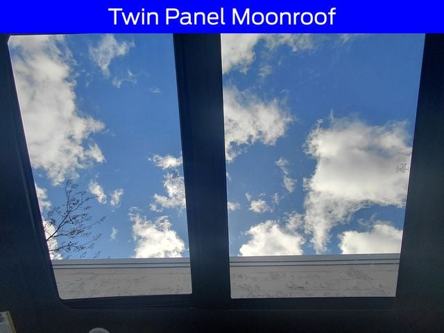 2022 Ford F-150 Lightning Platinum