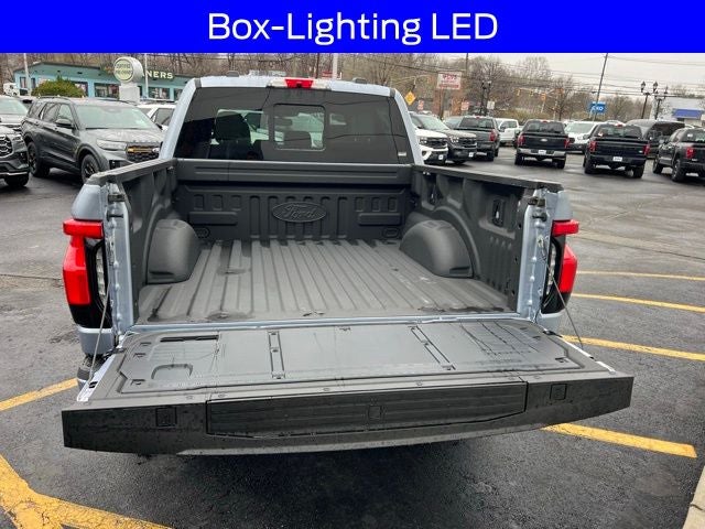 2022 Ford F-150 Lightning Platinum