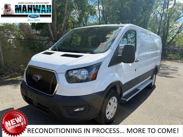 2025 Ford Transit-250 Base
