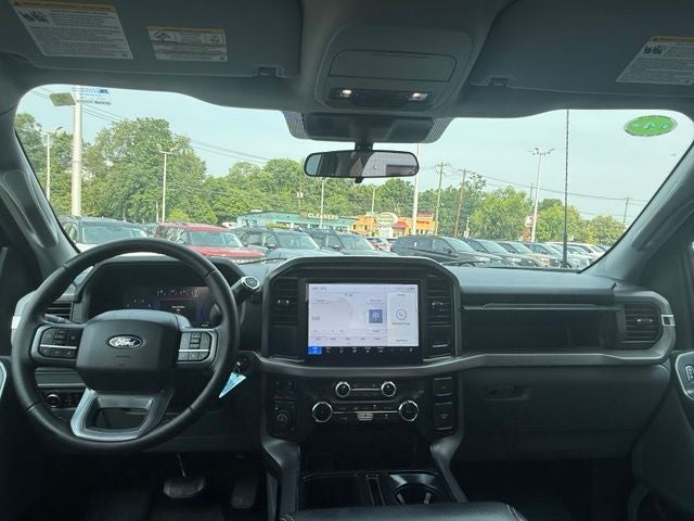 2025 Ford F-150 XLT HYBRID