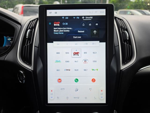 2022 Ford Edge SEL