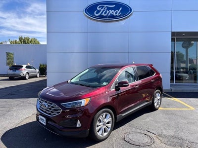 2022 Ford Edge Titanium
