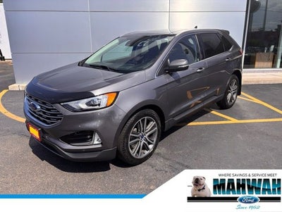 2022 Ford Edge Titanium