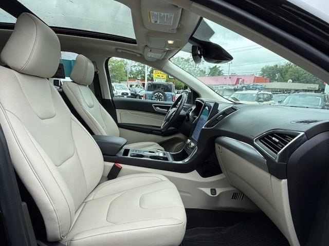 2021 Ford Edge Titanium