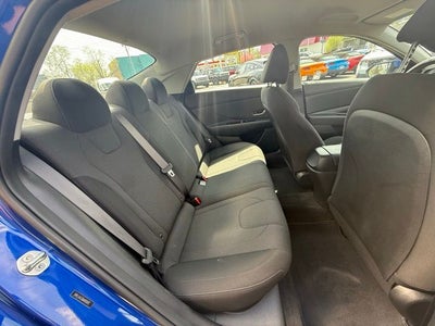2021 Hyundai Elantra SE