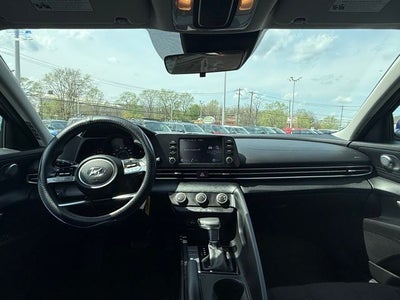 2021 Hyundai Elantra SE