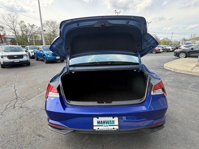 2021 Hyundai Elantra SE