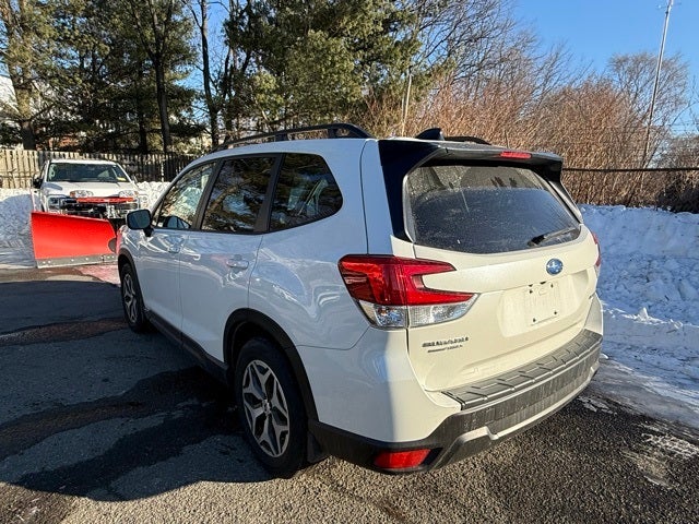 2024 Subaru Forester Premium