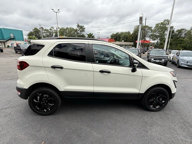 2022 Ford EcoSport SES