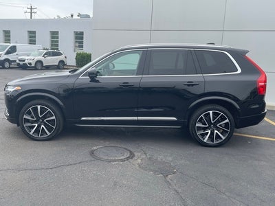 2022 Volvo XC90 Recharge Plug-In Hybrid T8 Inscription Expression 7 Passenger